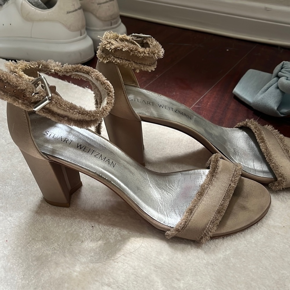 Stuart Weitzman Frayed Satin heels size 8.5